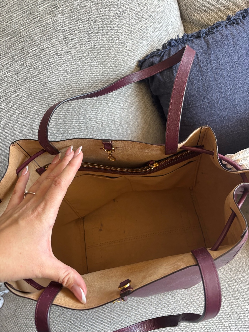Ralph Lauren Plum Leather Drawstring Tote - Picture 2 of 3